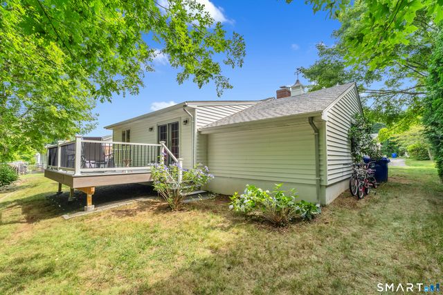 55 Wintergreen Drive, Waterford, CT 06385