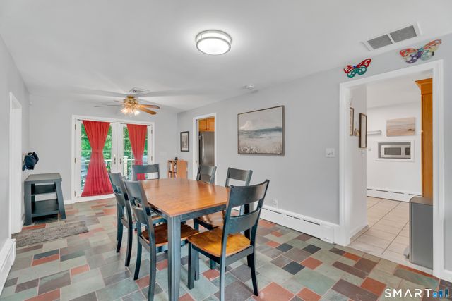 55 Wintergreen Drive, Waterford, CT 06385
