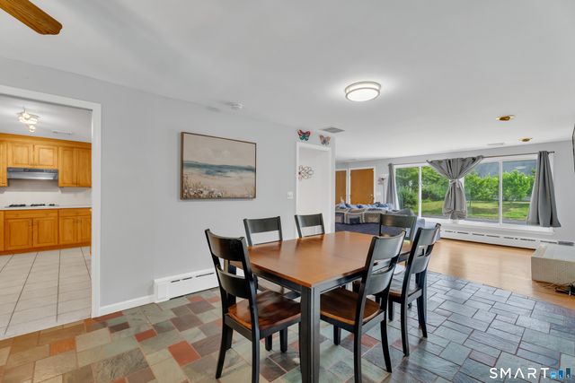 55 Wintergreen Drive, Waterford, CT 06385