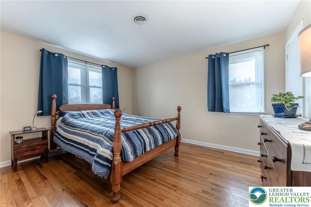 827 College Lane, Allentown City, PA 18103