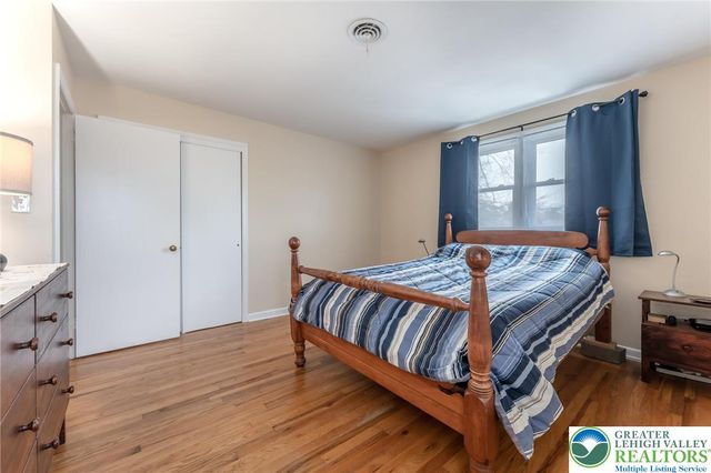 827 College Lane, Allentown City, PA 18103