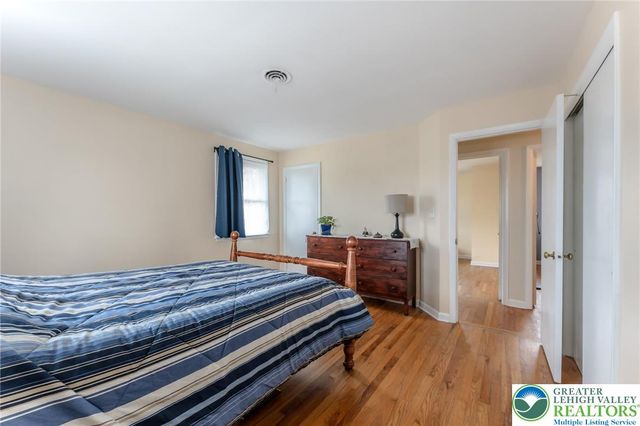 827 College Lane, Allentown City, PA 18103