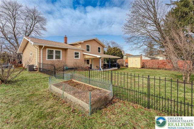 827 College Lane, Allentown City, PA 18103