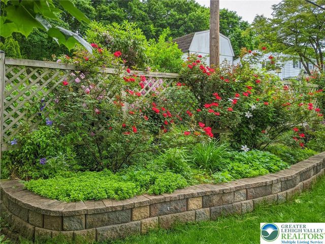 827 College Lane, Allentown City, PA 18103