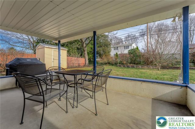 827 College Lane, Allentown City, PA 18103