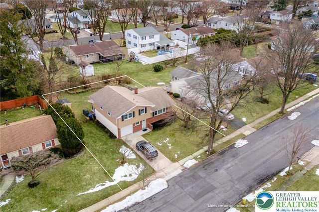 827 College Lane, Allentown City, PA 18103