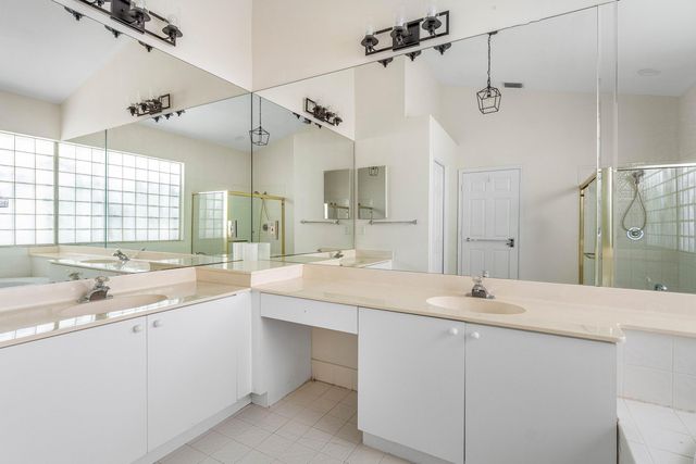 13594 Paisley Drive, Delray Beach, FL 33446