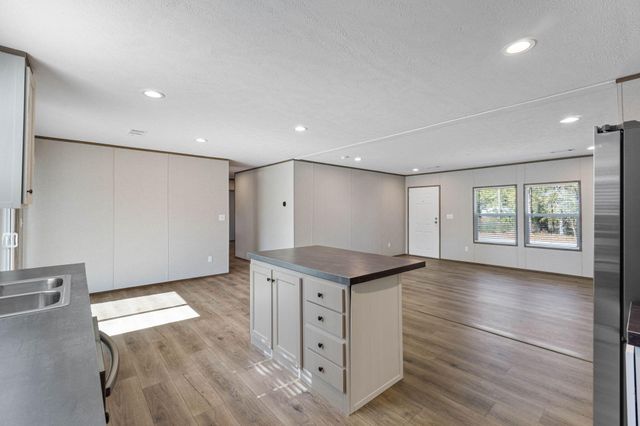 39 Bellini Road, Defuniak Springs, FL 32433