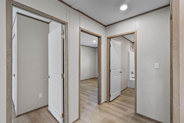 39 Bellini Road, Defuniak Springs, FL 32433