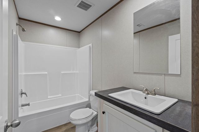 39 Bellini Road, Defuniak Springs, FL 32433