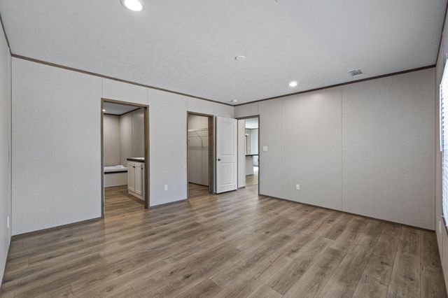 39 Bellini Road, Defuniak Springs, FL 32433