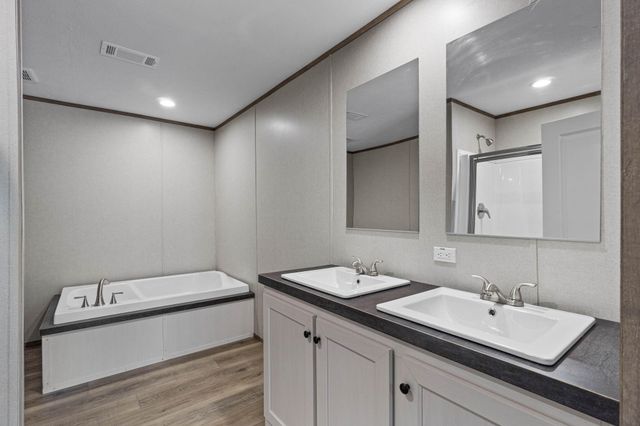 39 Bellini Road, Defuniak Springs, FL 32433