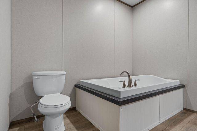 39 Bellini Road, Defuniak Springs, FL 32433