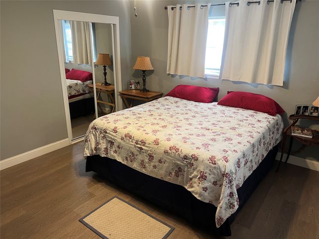 216 Woodlawn Avenue, Strawn, TX 76475