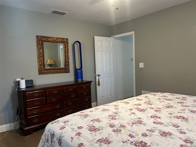 216 Woodlawn Avenue, Strawn, TX 76475