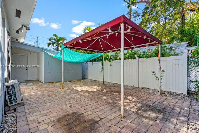 2220 SW 16th Ter, Miami, FL 33145