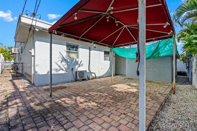 2220 SW 16th Ter, Miami, FL 33145