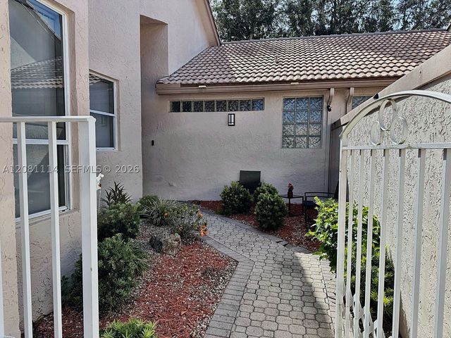 8976 Shoal Creek Ln 8976, Boynton Beach, FL 33472