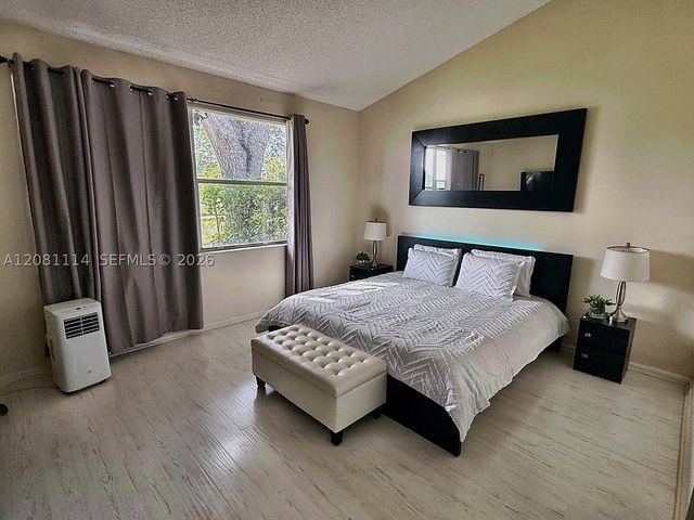 8976 Shoal Creek Ln 8976, Boynton Beach, FL 33472