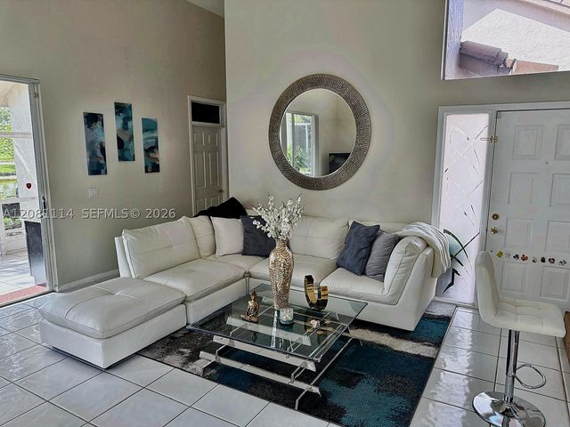 8976 Shoal Creek Ln 8976, Boynton Beach, FL 33472