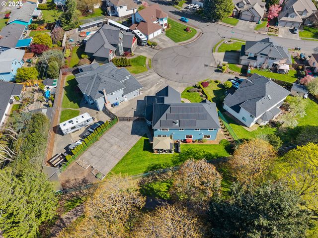 2595 Ne ROBERTS Pl, Gresham, OR 97030