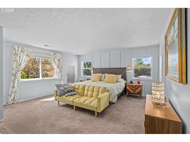 2595 Ne ROBERTS Pl, Gresham, OR 97030