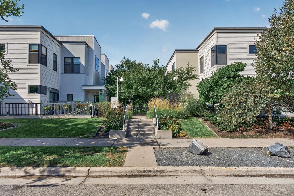 2818 Aldrich Avenue S 103, Minneapolis, MN 55408 — exterior