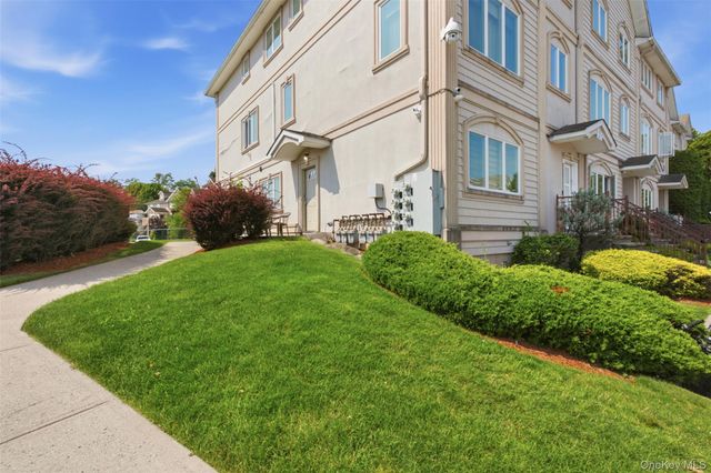 1 Butterman Place, Monsey, NY 10952