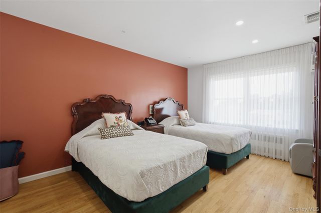 1 Butterman Place, Monsey, NY 10952