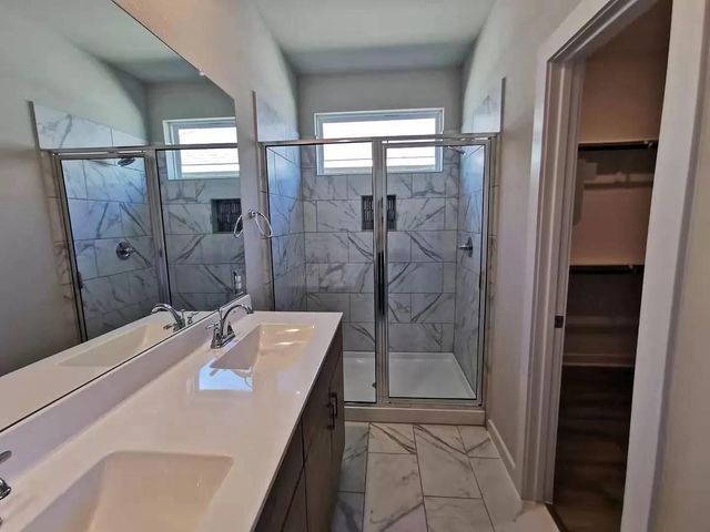 118 Dedina DR, Georgetown, TX 78626