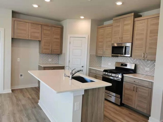 118 Dedina DR, Georgetown, TX 78626