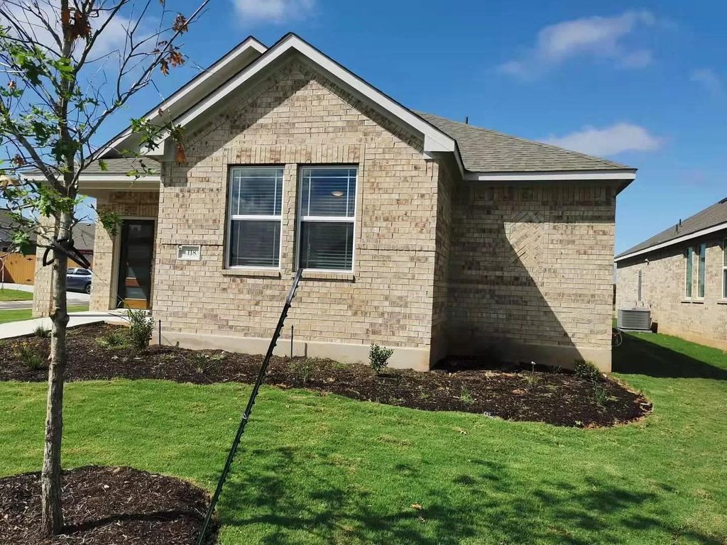 118 Dedina DR, Georgetown, TX 78626