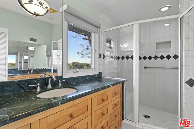 10132 Hollow Glen Circle, Los Angeles, CA 90077