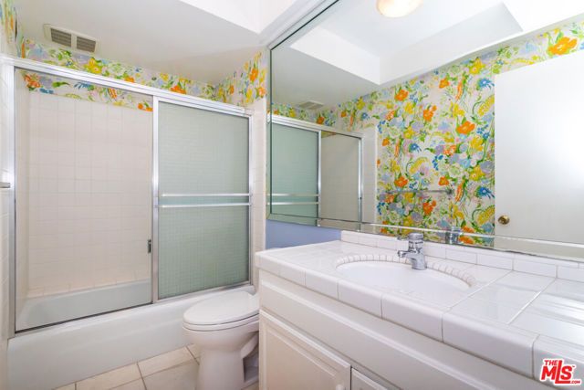 10132 Hollow Glen Circle, Los Angeles, CA 90077