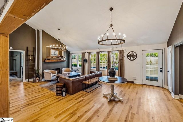 501 Bushy Creek Road, Woodruff, SC 29388