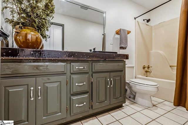 501 Bushy Creek Road, Woodruff, SC 29388