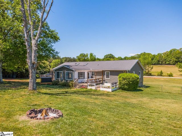 501 Bushy Creek Road, Woodruff, SC 29388
