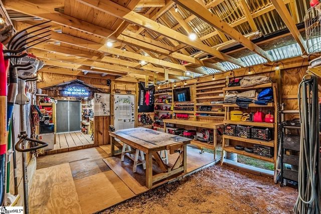 501 Bushy Creek Road, Woodruff, SC 29388