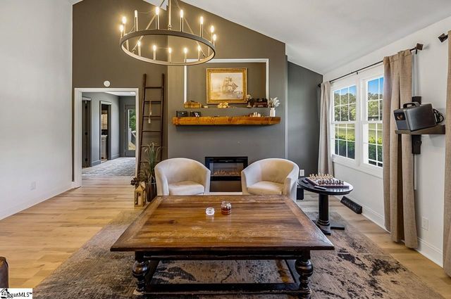 501 Bushy Creek Road, Woodruff, SC 29388