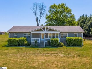 501 Bushy Creek Road, Woodruff, SC 29388