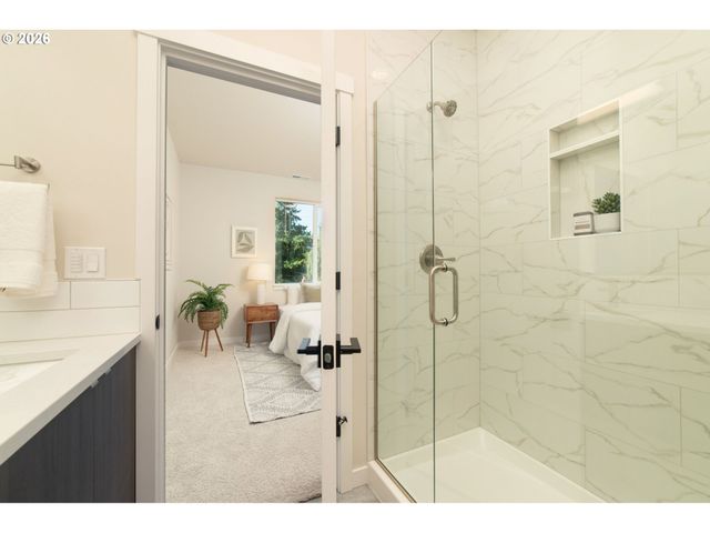4202 Se Ellis St, Portland, OR 97206