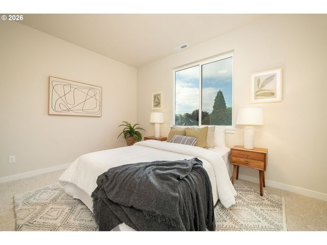 4202 Se Ellis St, Portland, OR 97206