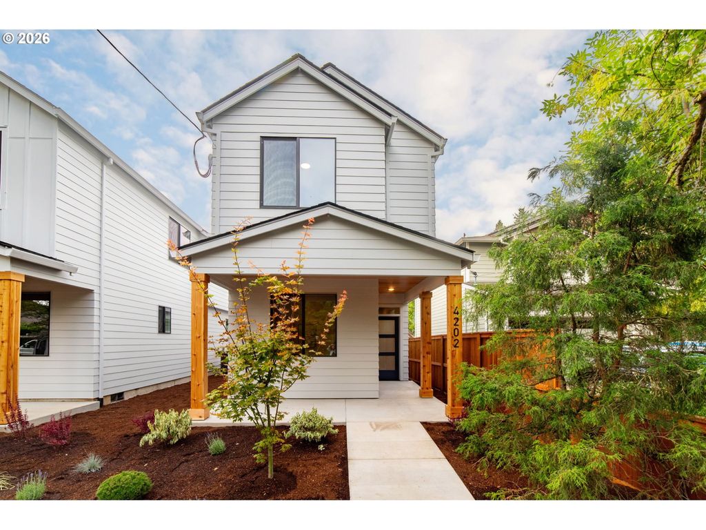 4202 Se Ellis St, Portland, OR 97206