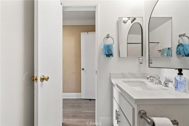 3900 W Hazard A, Santa Ana, CA 92703