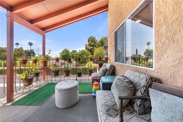 3900 W Hazard A, Santa Ana, CA 92703