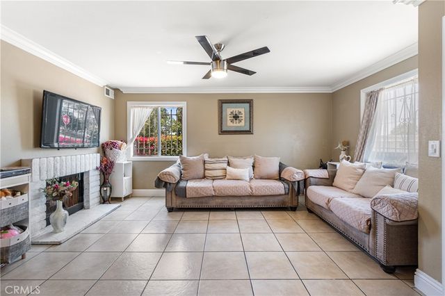 3900 W Hazard A, Santa Ana, CA 92703