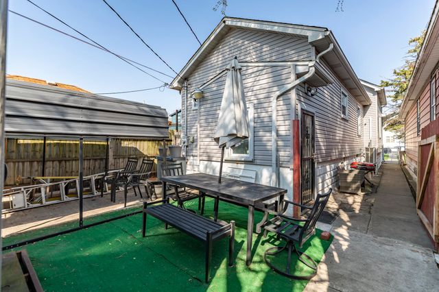 4230 Tod Avenue, East Chicago, IN 46312