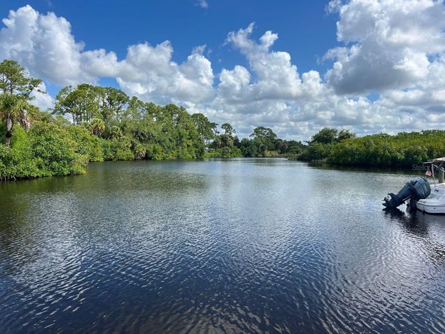 314 MARINER DRIVE, North Port, FL 34287