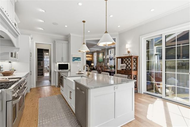 9330 Rosewood Drive, Prairie Village, KS 66207