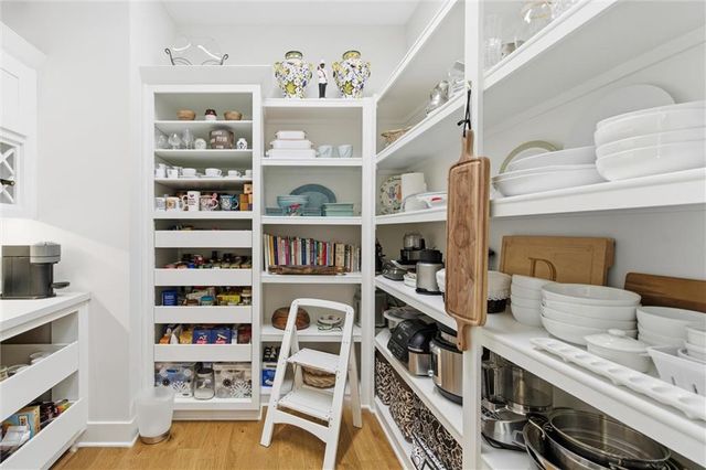 9330 Rosewood Drive, Prairie Village, KS 66207